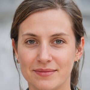 Χριστίνα Κωνσταντίνου - Συγγραφέας